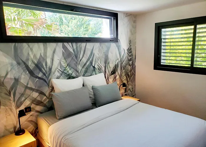 Brand New Surf Lodge At The End Of Golf, Classe 5 Etoiles