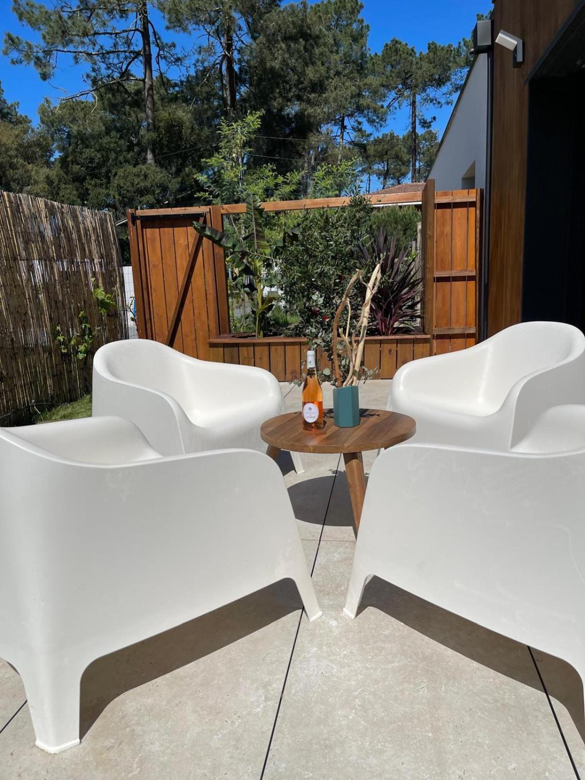 Hébergement de vacances Brand New Surf At The End Of Golf, Classe 5 Etoiles